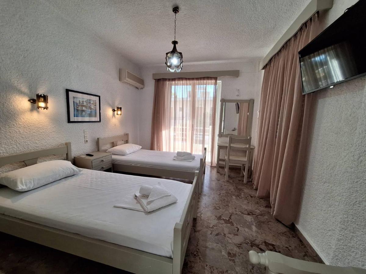 Apartments By Evita'S Resort Poros Town Esterno foto