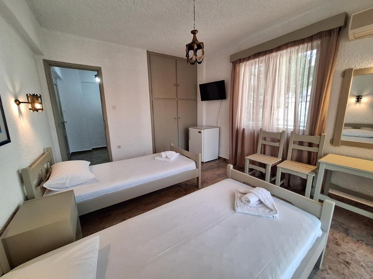 Apartments By Evita'S Resort Poros Town Esterno foto